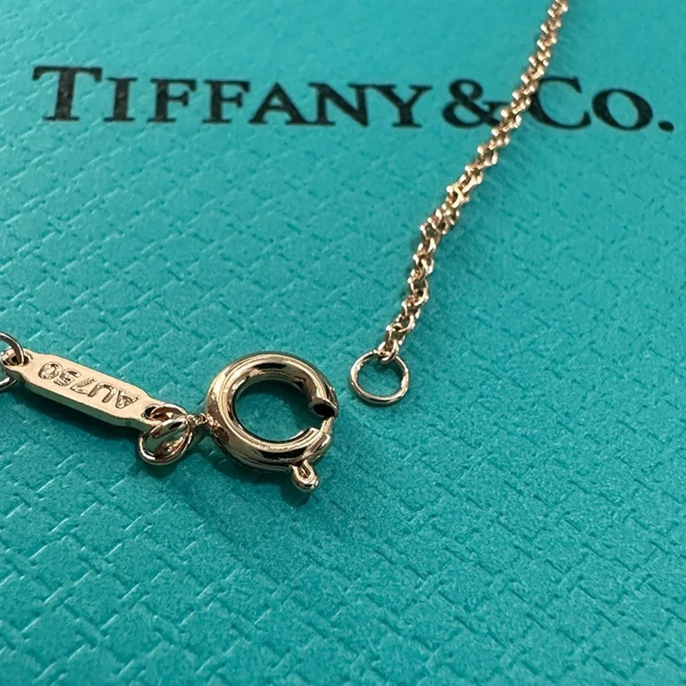 Tiffany Round Diamond Necklace - Picture 3 of 6